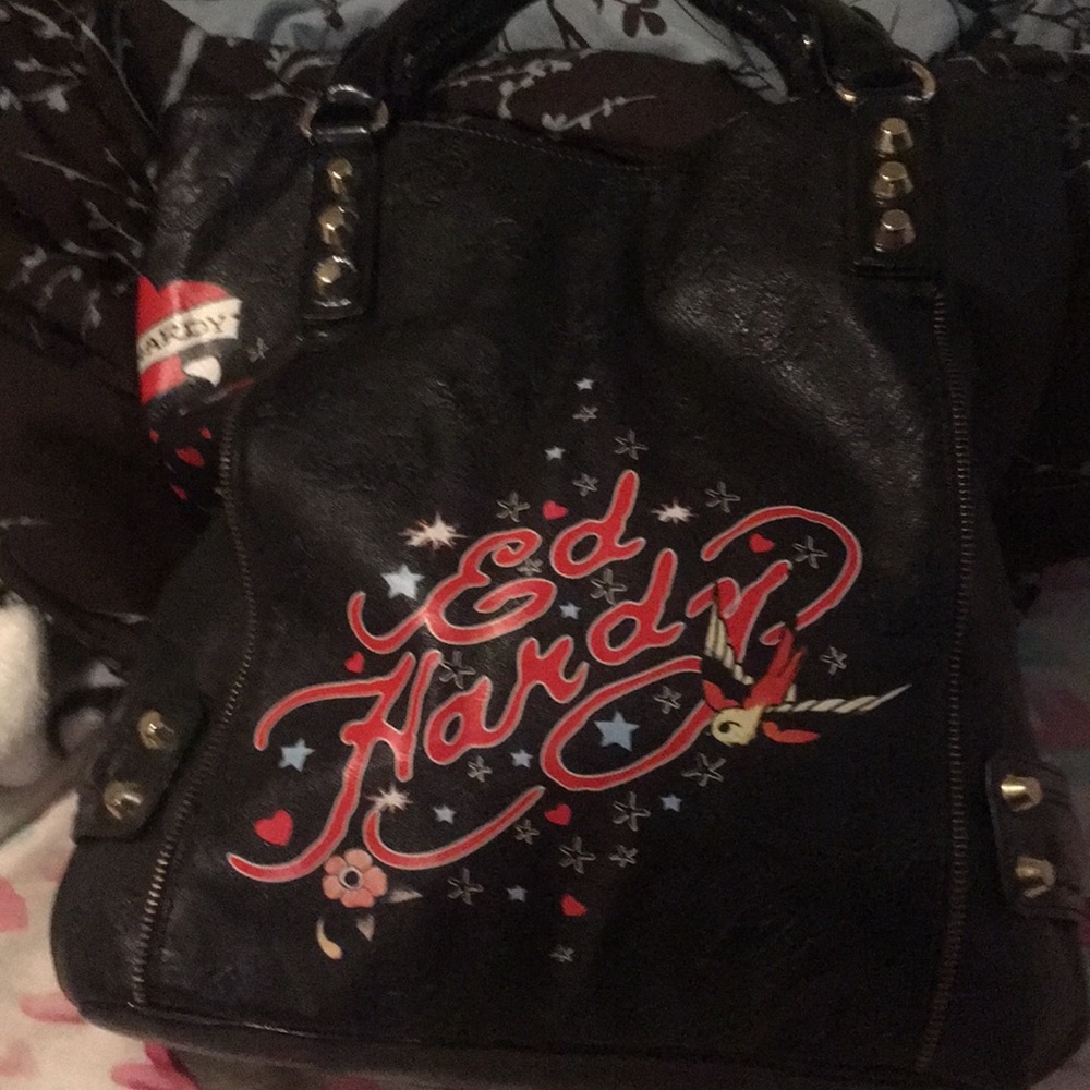 PRICE ✂️✂️Leather Ed Hardy handbag